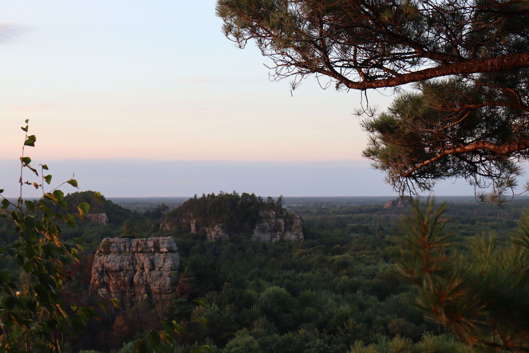 Mill Bluff State Park